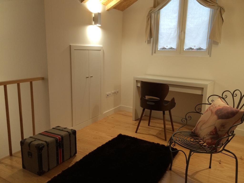 Ferienwohnung Clerigos-H Porto Zimmer foto