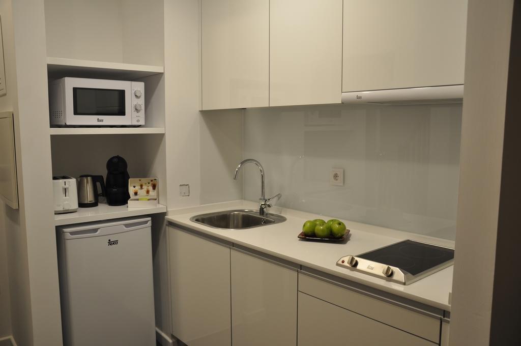 Ferienwohnung Clerigos-H Porto Zimmer foto