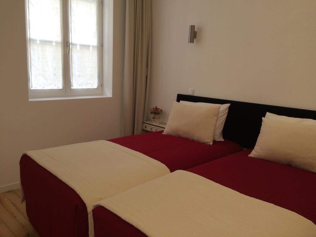 Ferienwohnung Clerigos-H Porto Zimmer foto